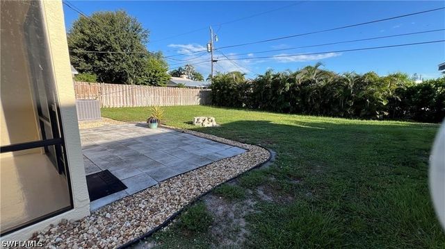 787 104th AVE N, Naples, FL 34108