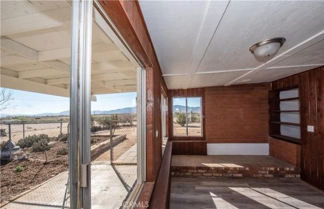 69247 Giant Rock, 29 Palms, CA 92277