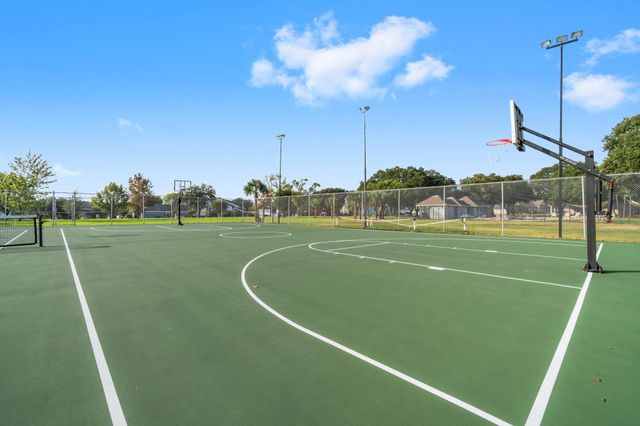 11417 Windlass Lane, Willis, TX 77318