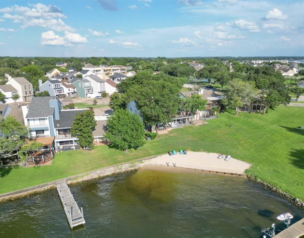 11417 Windlass Lane, Willis, TX 77318