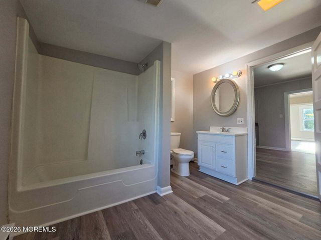 72 Church Street, Belford, NJ 07718
