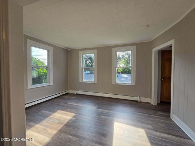72 Church Street, Belford, NJ 07718