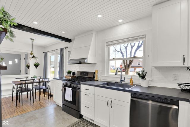 533 E College Avenue, Brownsburg, IN 46112