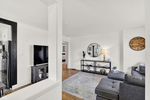 533 E College Avenue, Brownsburg, IN 46112