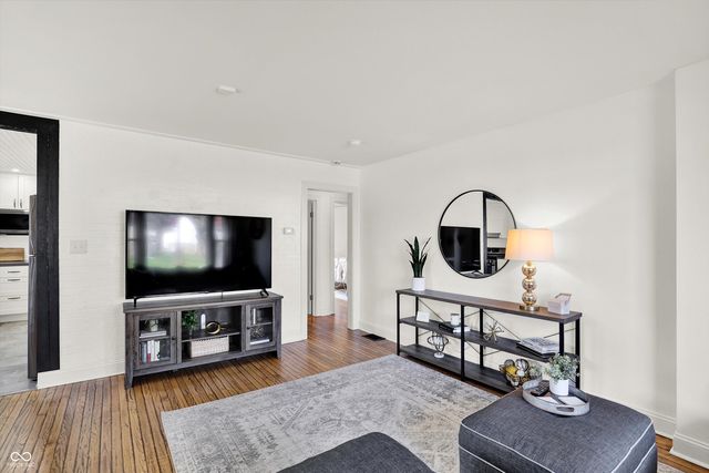 533 E College Avenue, Brownsburg, IN 46112