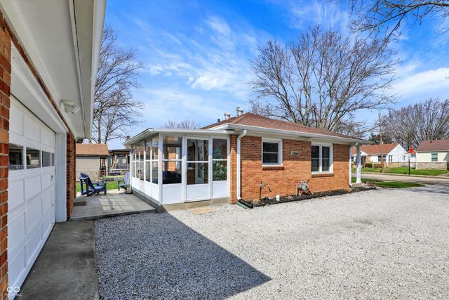 533 E College Avenue, Brownsburg, IN 46112