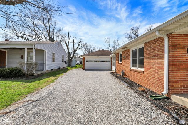 533 E College Avenue, Brownsburg, IN 46112