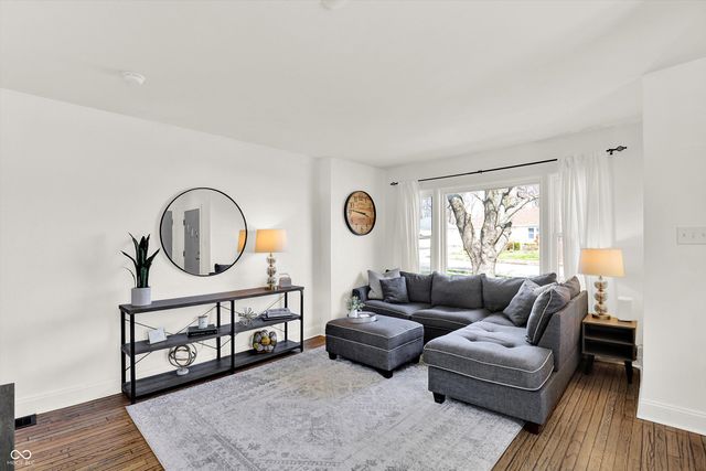 533 E College Avenue, Brownsburg, IN 46112