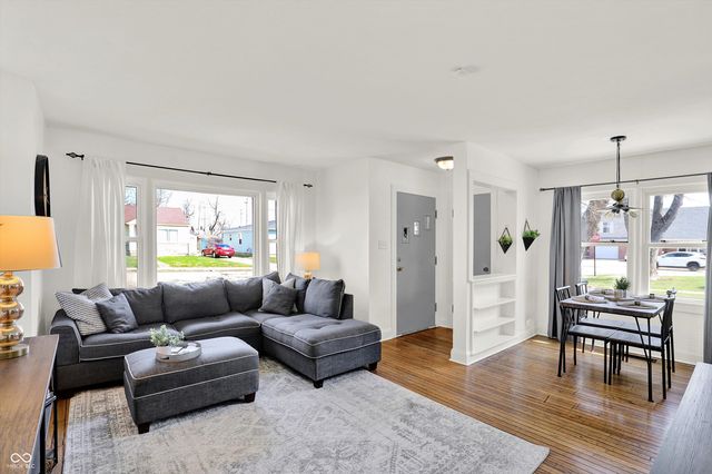 533 E College Avenue, Brownsburg, IN 46112