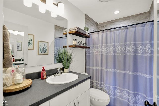 533 E College Avenue, Brownsburg, IN 46112