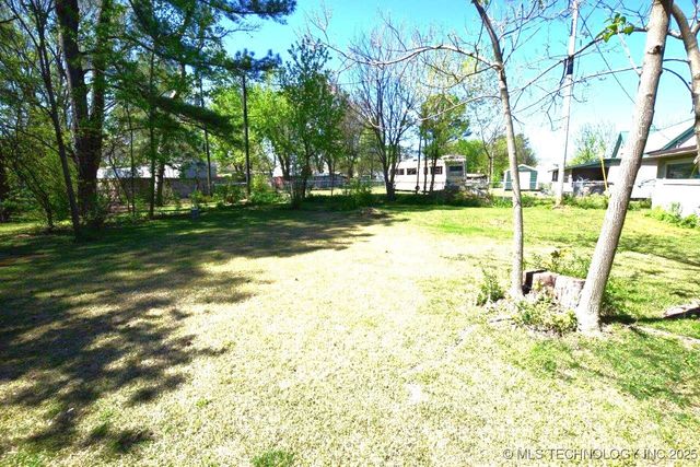 1631 Bryan Street, Westville, OK 74965