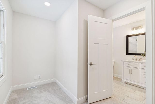 13409 1st Avenue N, Plymouth, MN 55441