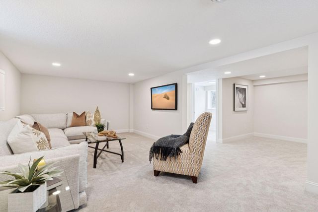 13409 1st Avenue N, Plymouth, MN 55441