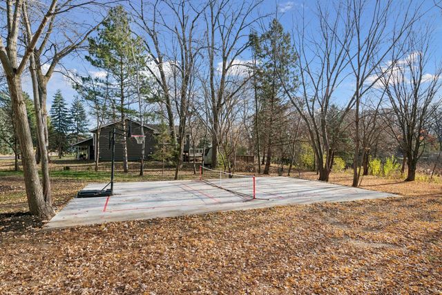 13409 1st Avenue N, Plymouth, MN 55441