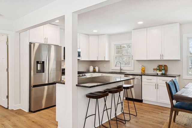 13409 1st Avenue N, Plymouth, MN 55441