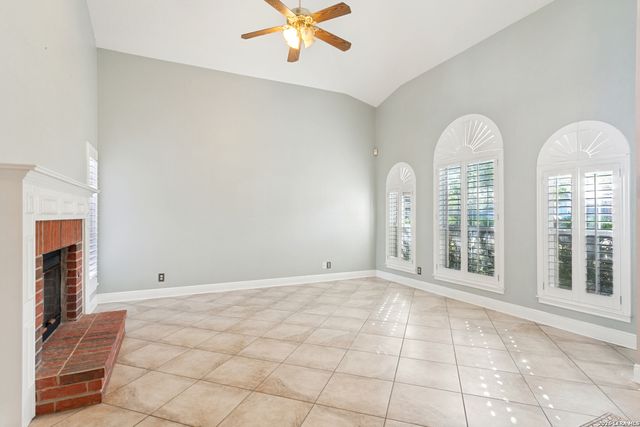 5803 SPRING CROWN, San Antonio, TX 78247