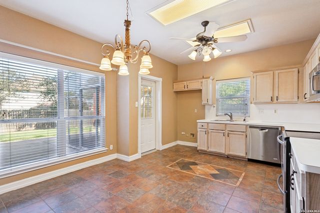 5803 SPRING CROWN, San Antonio, TX 78247