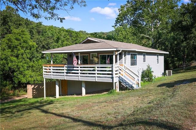 124 Stateline Drive, Holiday Island, AR 72631