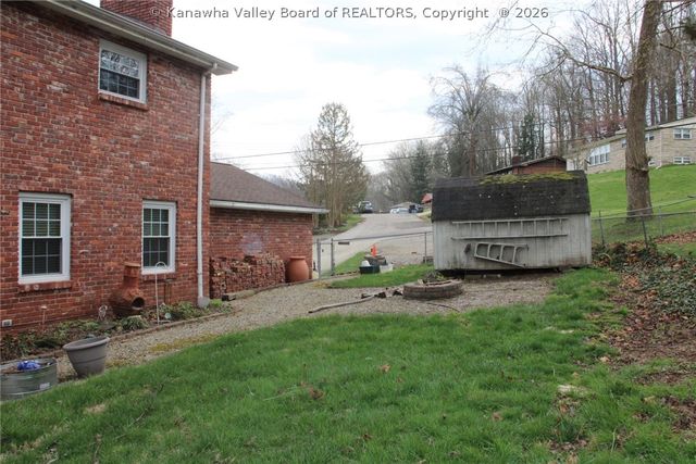 229 Scenic Drive, St Albans, WV 25177