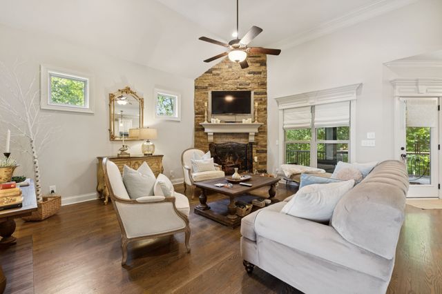 428 Acacia Grove Ln, Lebanon, TN 37087