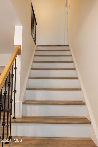 3009 Acorn Court, Guilderland, NY 12303