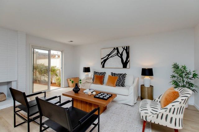 1160 1160 Marianas Ln, Alameda, CA 94502