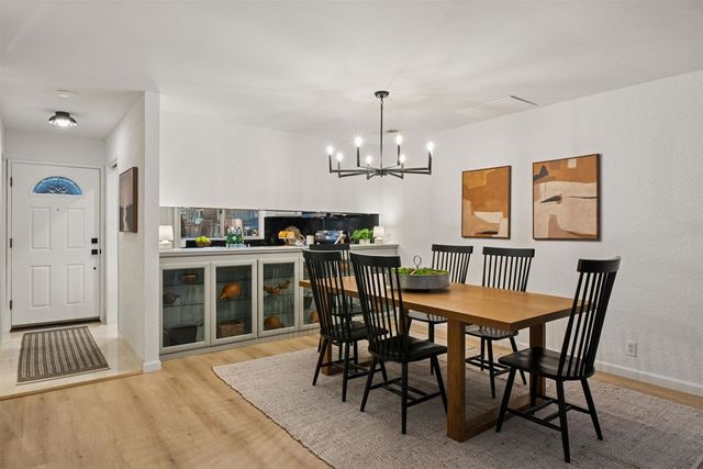 1160 1160 Marianas Ln, Alameda, CA 94502