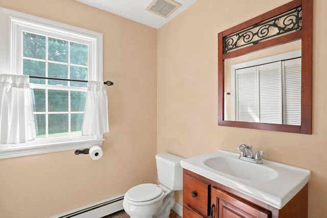 40 Elmwood Street, Salisbury, MA 01952