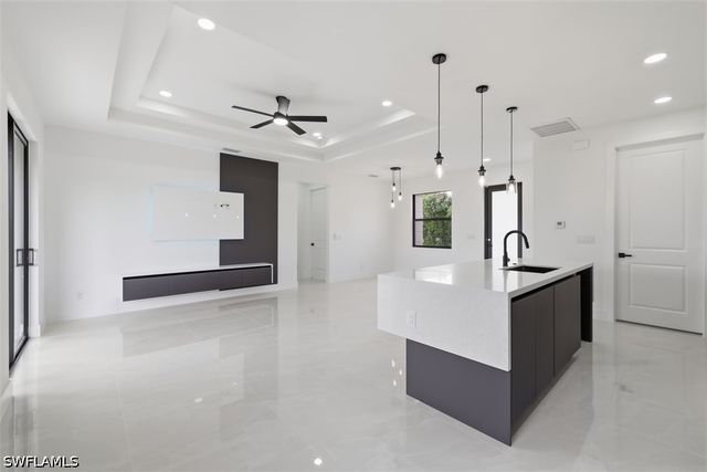 1222 Earnest ST E, Lehigh Acres, FL 33974
