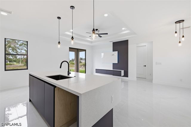 1222 Earnest ST E, Lehigh Acres, FL 33974