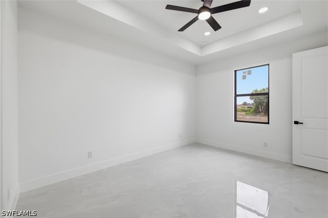 1222 Earnest ST E, Lehigh Acres, FL 33974