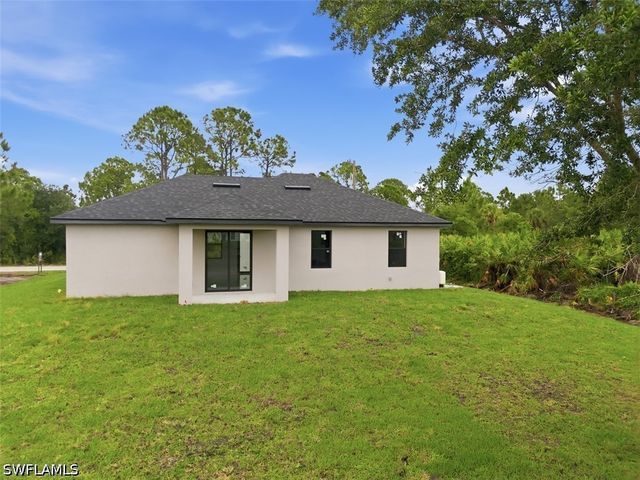 1222 Earnest ST E, Lehigh Acres, FL 33974