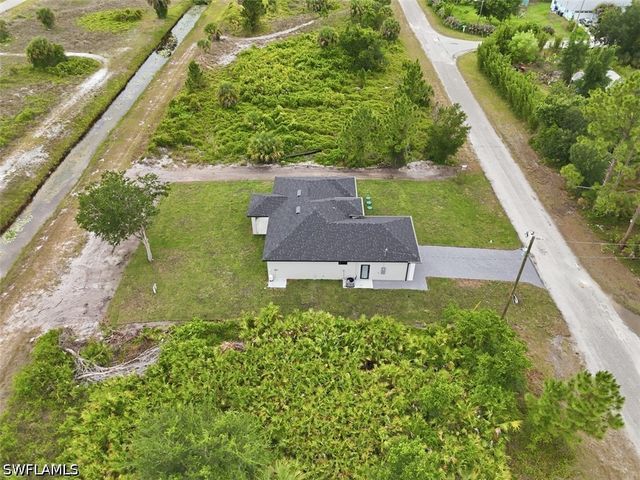 1222 Earnest ST E, Lehigh Acres, FL 33974