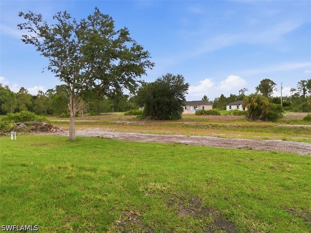 1222 Earnest ST E, Lehigh Acres, FL 33974