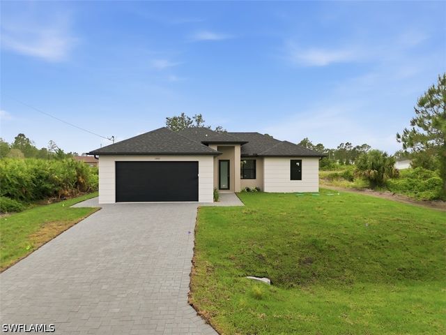 1222 Earnest ST E, Lehigh Acres, FL 33974