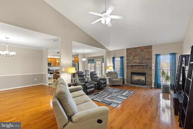 201 PEACH TREE CT, Front Royal, VA 22630