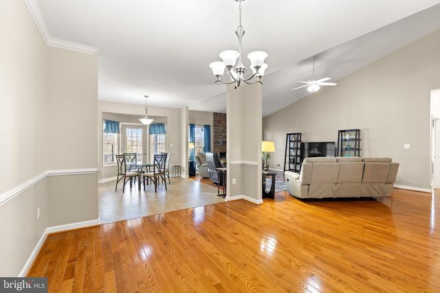 201 PEACH TREE CT, Front Royal, VA 22630