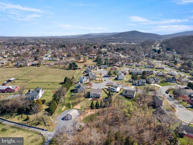 201 PEACH TREE CT, Front Royal, VA 22630