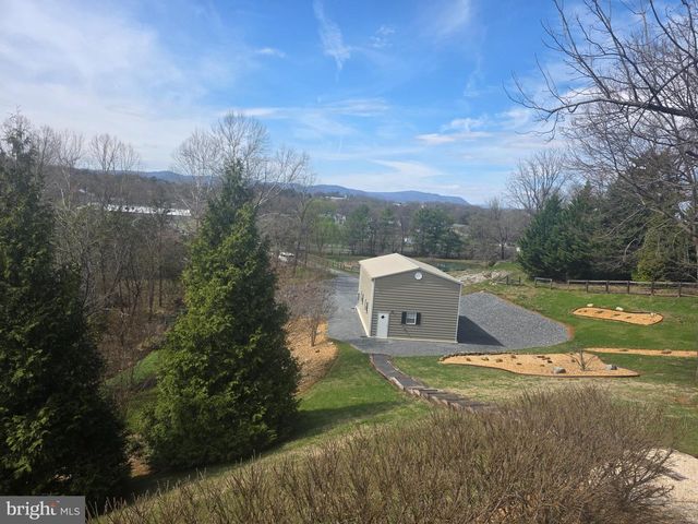 201 PEACH TREE CT, Front Royal, VA 22630