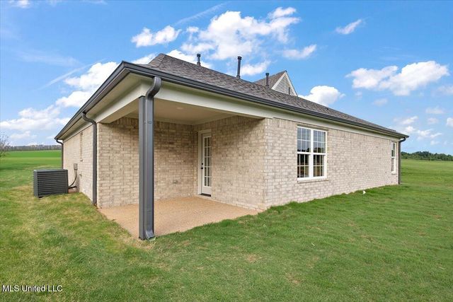 13829 Wesley Banks Boulevard, Olive Branch, MS 38654