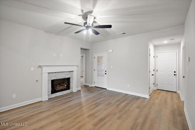 13829 Wesley Banks Boulevard, Olive Branch, MS 38654