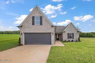 13829 Wesley Banks Boulevard, Olive Branch, MS 38654