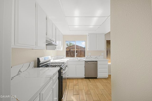 44910 E 12th Street, Lancaster, CA 93535