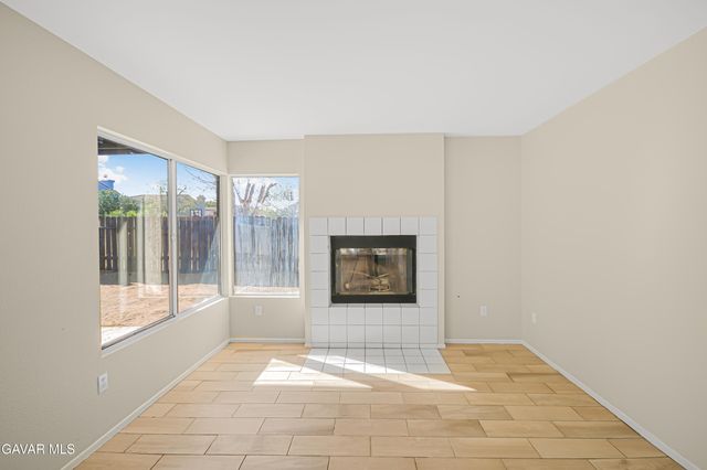 44910 E 12th Street, Lancaster, CA 93535