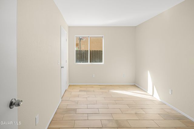 44910 E 12th Street, Lancaster, CA 93535