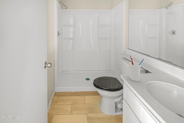 44910 E 12th Street, Lancaster, CA 93535