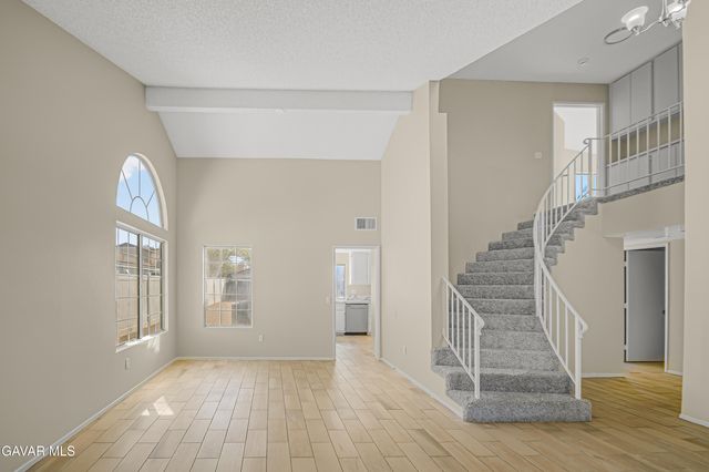 44910 E 12th Street, Lancaster, CA 93535