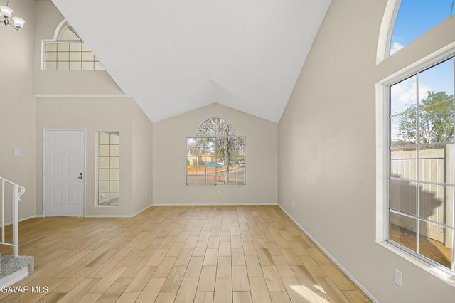 44910 E 12th Street, Lancaster, CA 93535