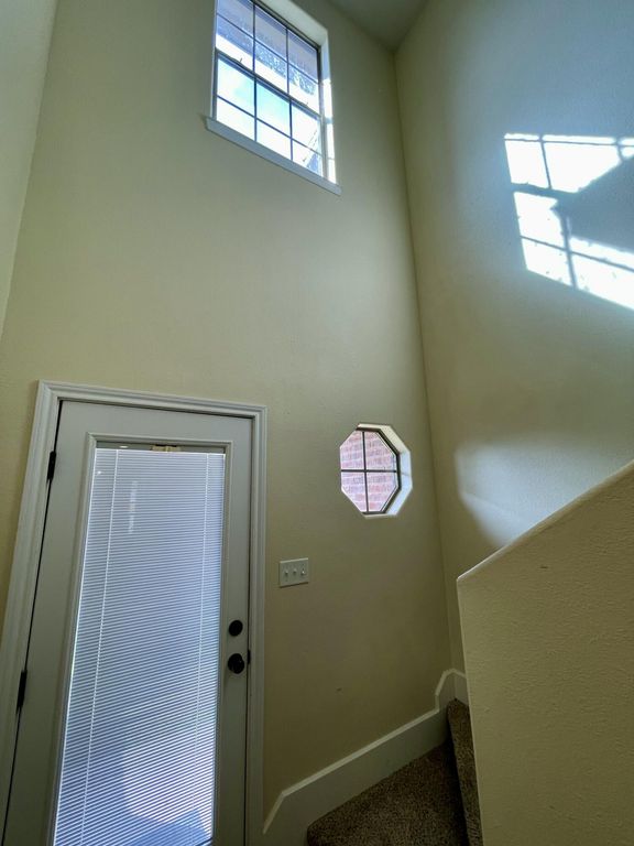 Image 8 of property listing at 4441 Oak Grove Boulevard, San Angelo, TX 76904