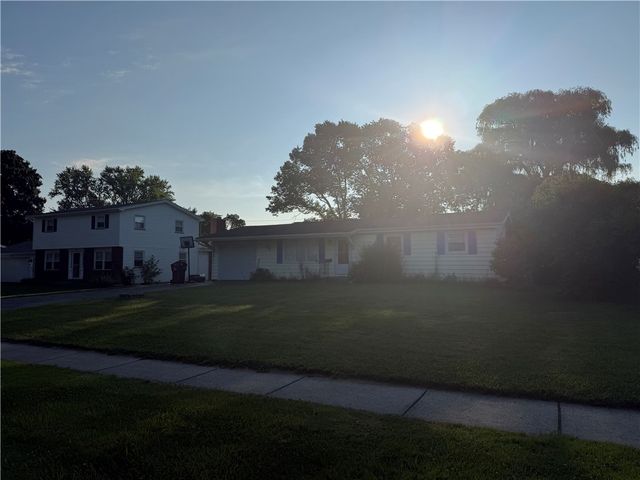 41 Grecian Parkway, Greece, NY 14626